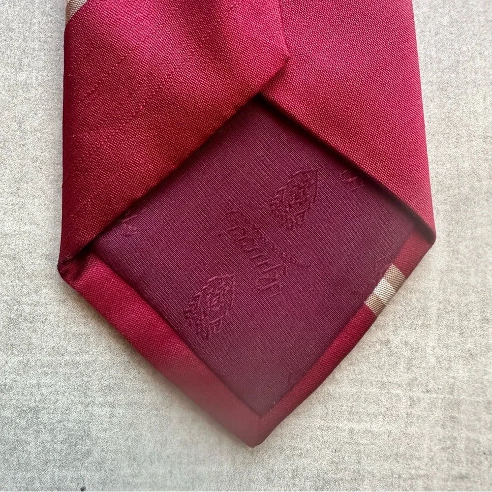 Gucci Vintage Raw Silk Tie (Imperfect)